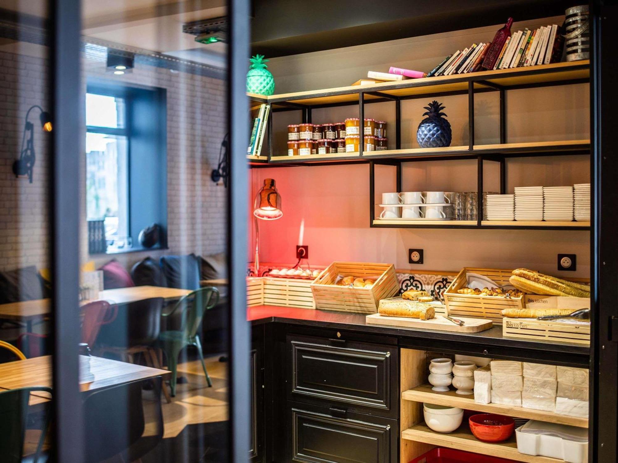 Ibis Styles Dinan Centre Ville Buitenkant foto